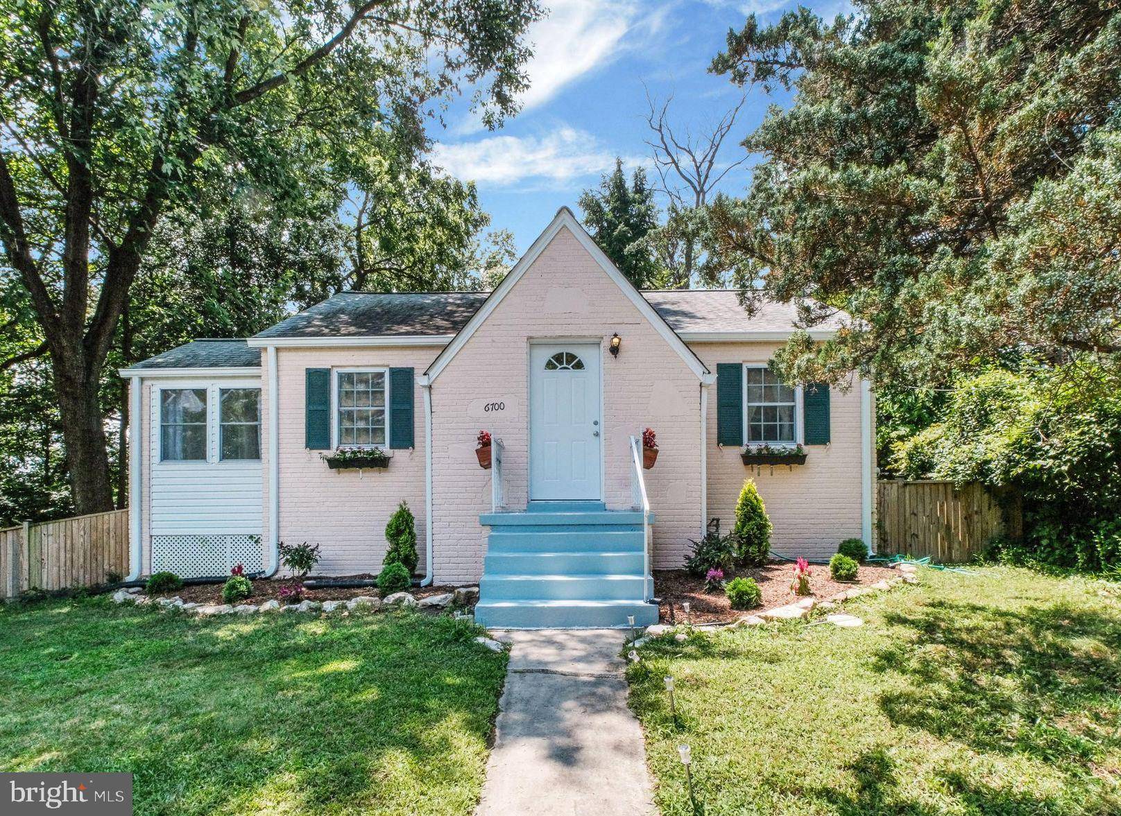 6700 GUDE AVE, Takoma Park, MD 20912