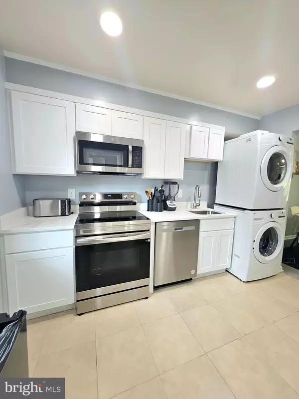 Manassas, VA 20111,7615 GLENOLDEN PL