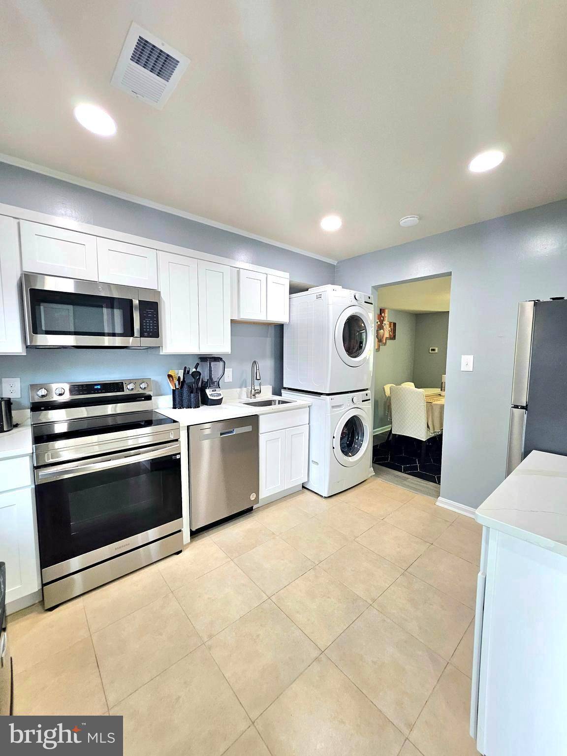 Manassas, VA 20111,7615 GLENOLDEN PL