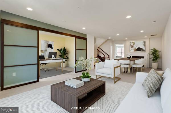 Alexandria, VA 22301,621 E HOWELL AVE #102