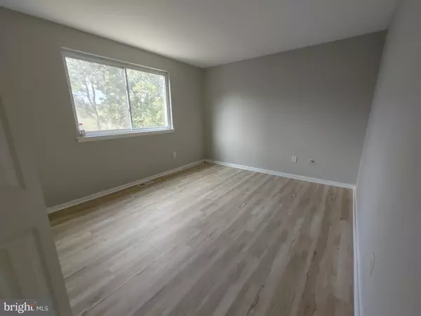 Sicklerville, NJ 08081,649-B JARVIS RD