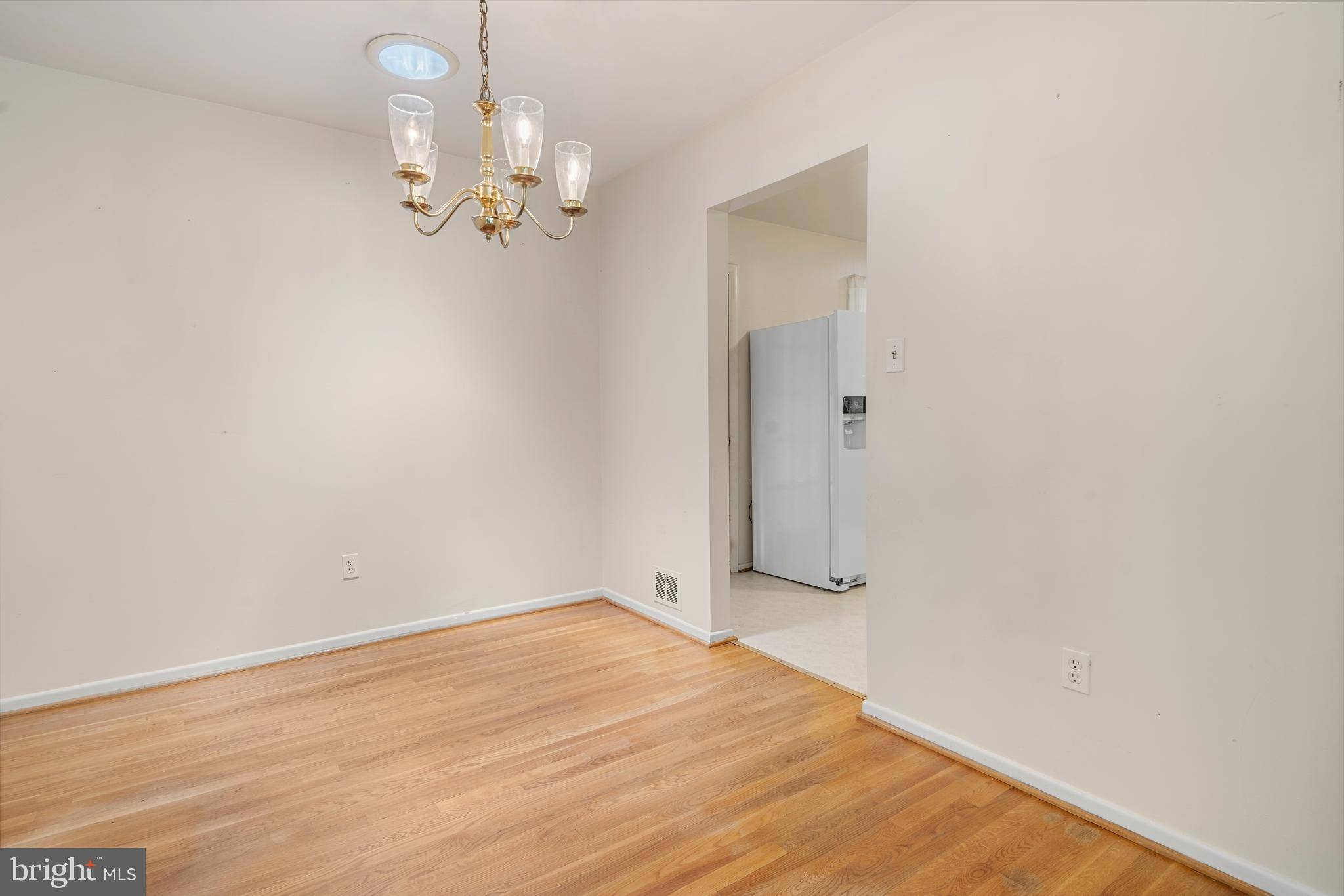 Vienna, VA 22180,2623 DEPAUL DR