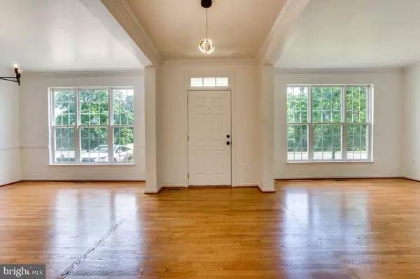Chantilly, VA 20152,25869 SPRING FARM CIR