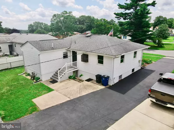 Savage, MD 20763,8295 WOODWARD ST