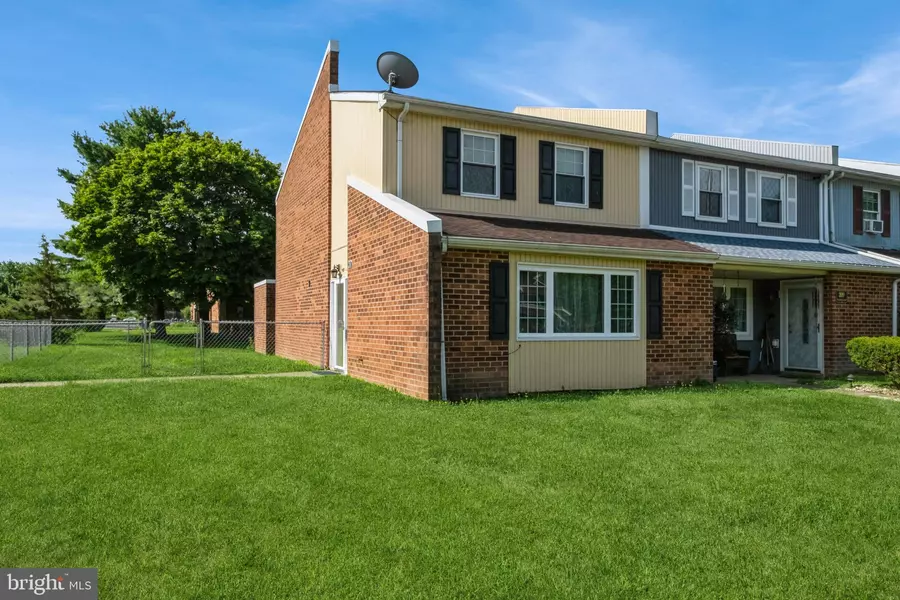 210 HYACINTH CT, Quakertown, PA 18951