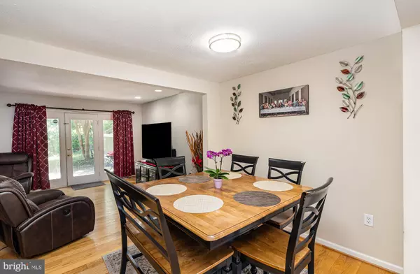 1754 POWDER HORN TER, Woodbridge, VA 22191