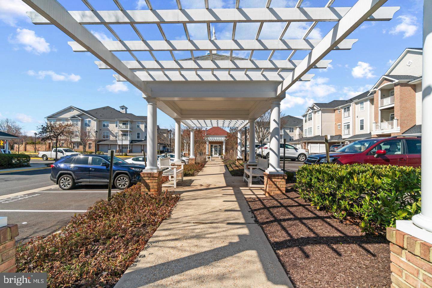Edgewater, MD 21037,421 HAMLET CLUB DR #301