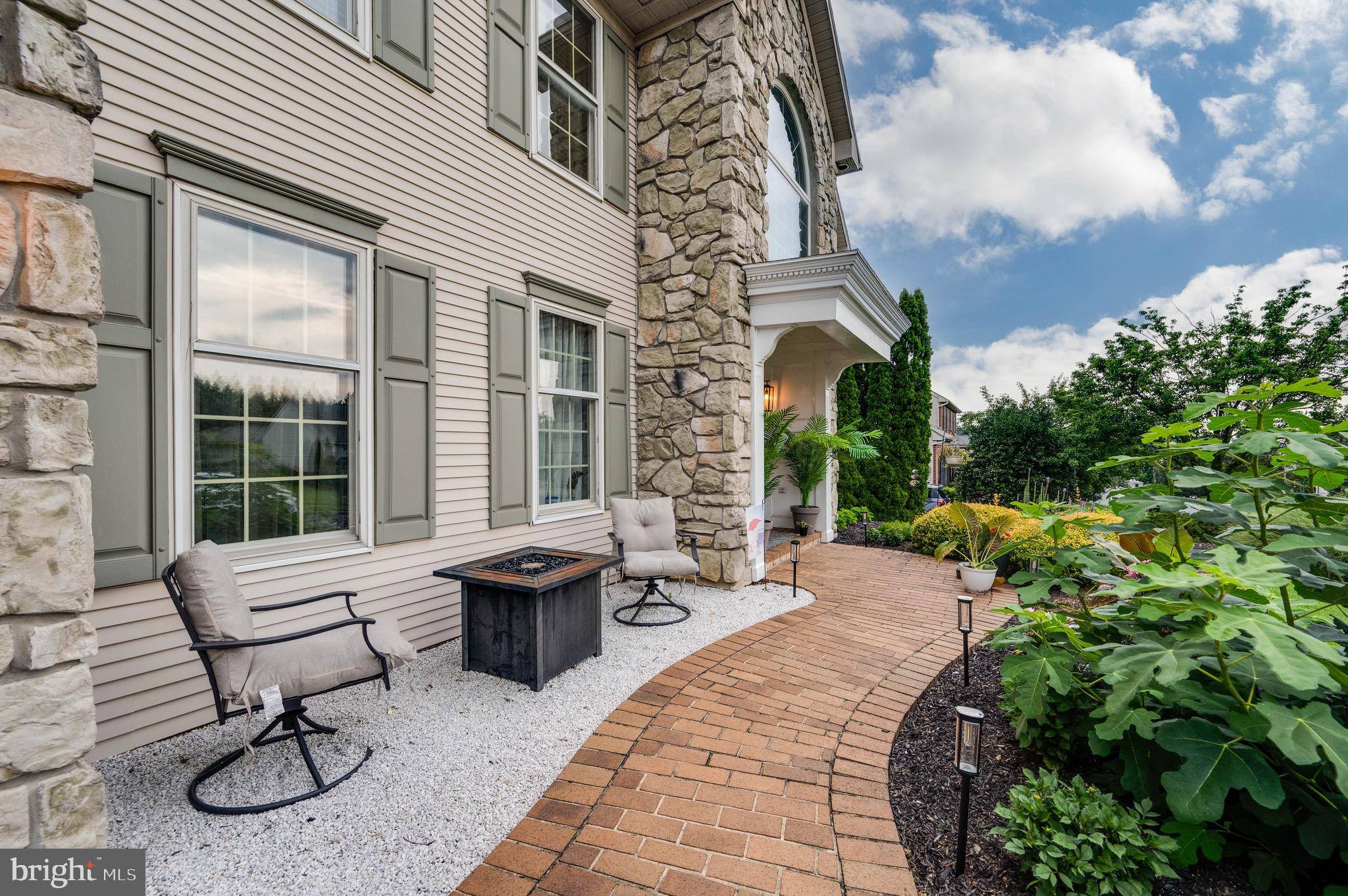 Reading, PA 19608,514 AUGUSTA DR W