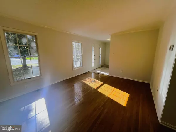 Fairfax, VA 22030,10820 ESTATE CT