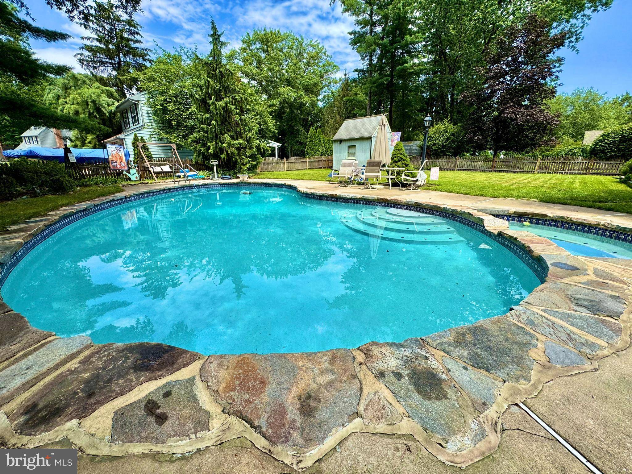 West Deptford, NJ 08066,1138 OLLERTON