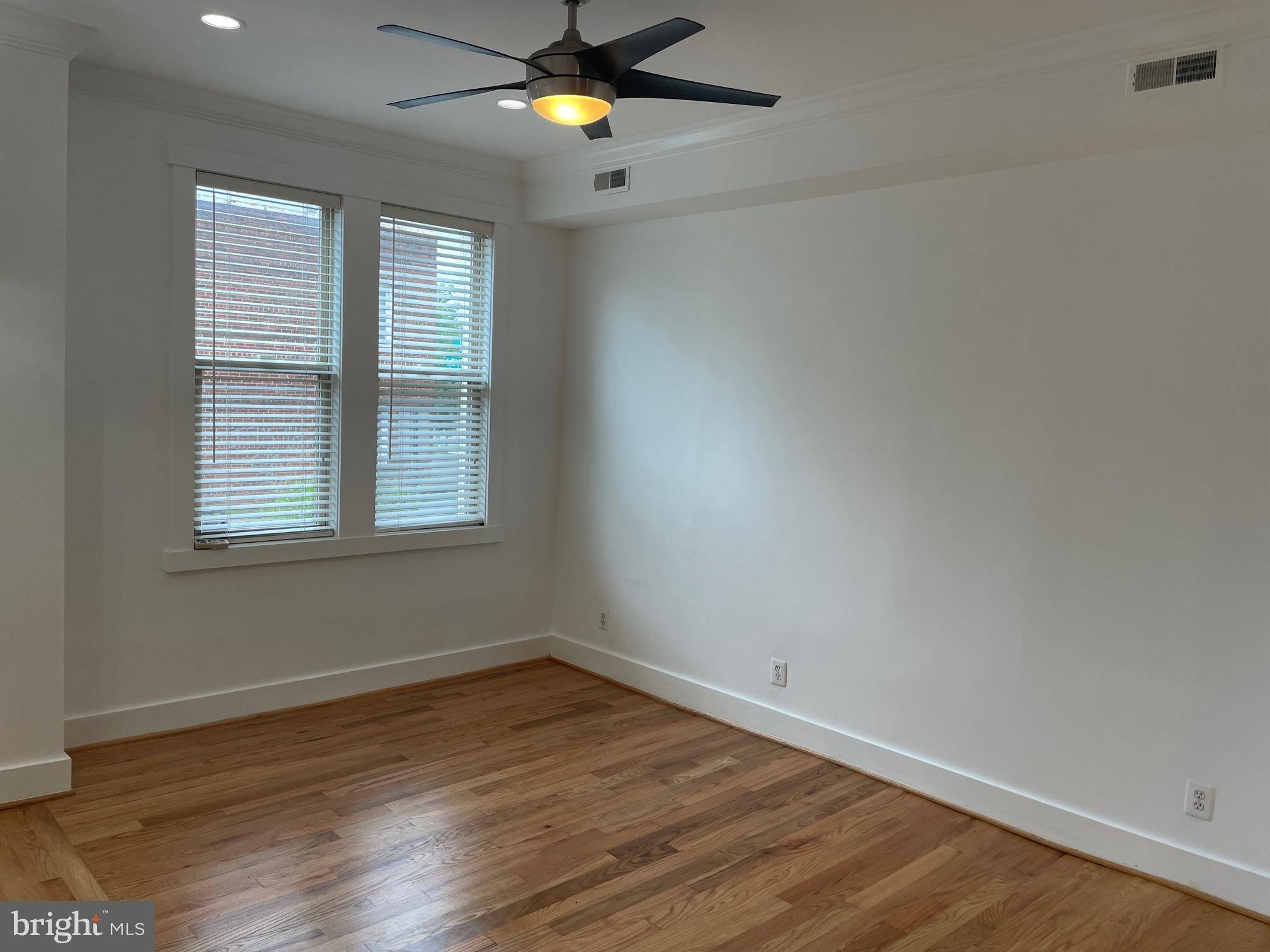 Washington, DC 20002,1604 LEVIS ST NE