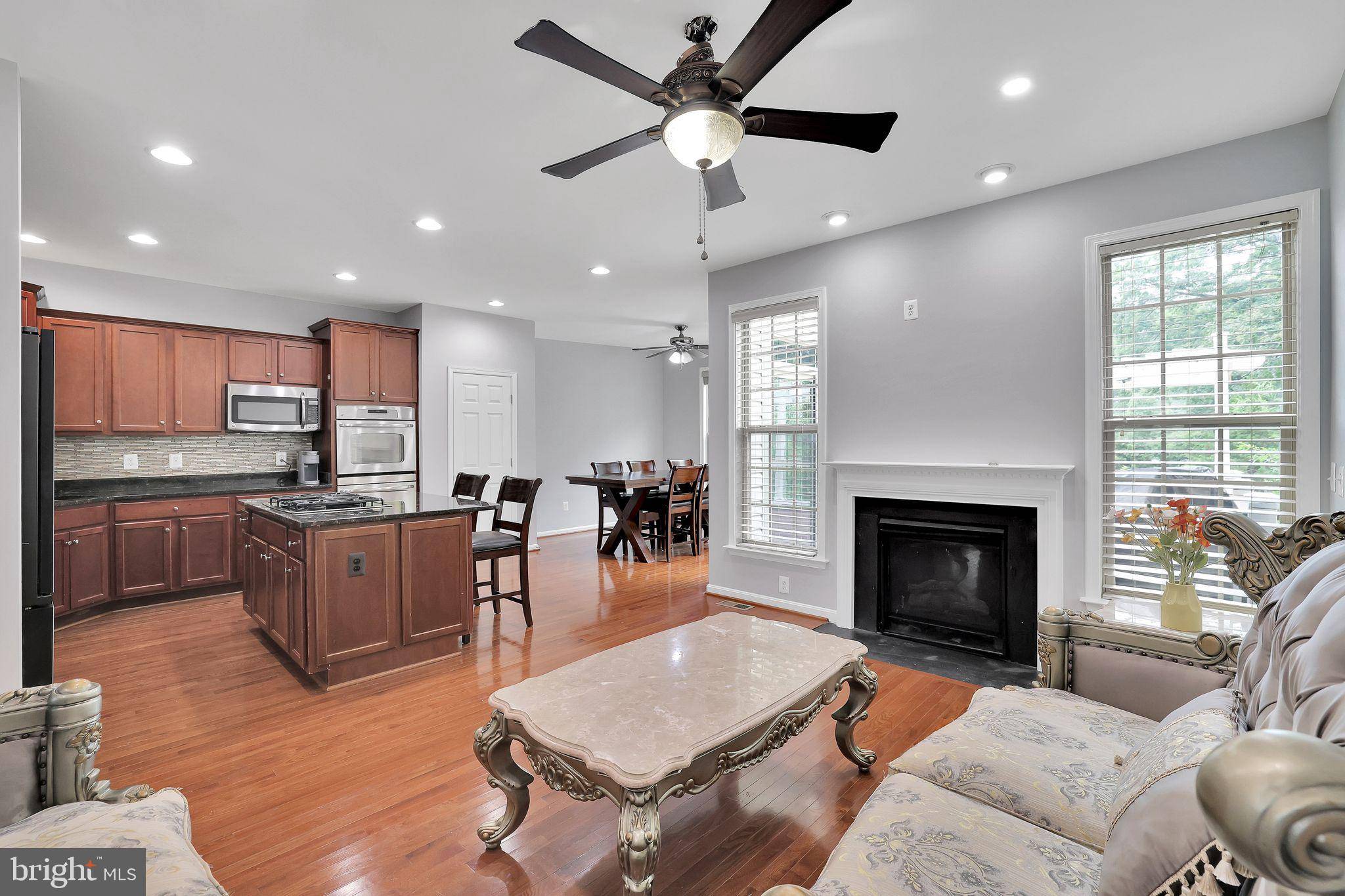Ashburn, VA 20148,42712 OGILVIE SQ