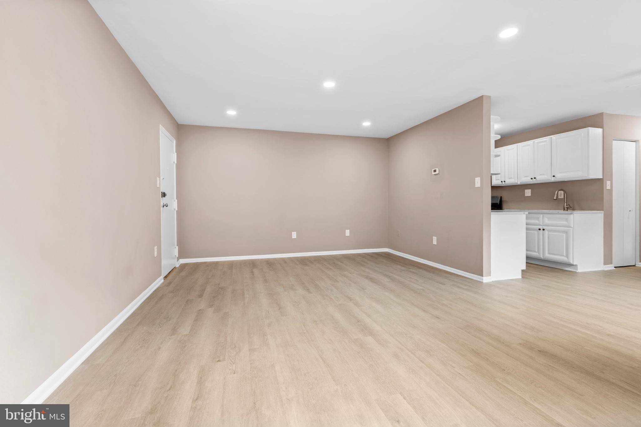 New Carrollton, MD 20784,5408 85TH AVE #104