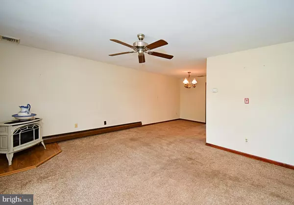 Levittown, PA 19057,24 CONIFER RD