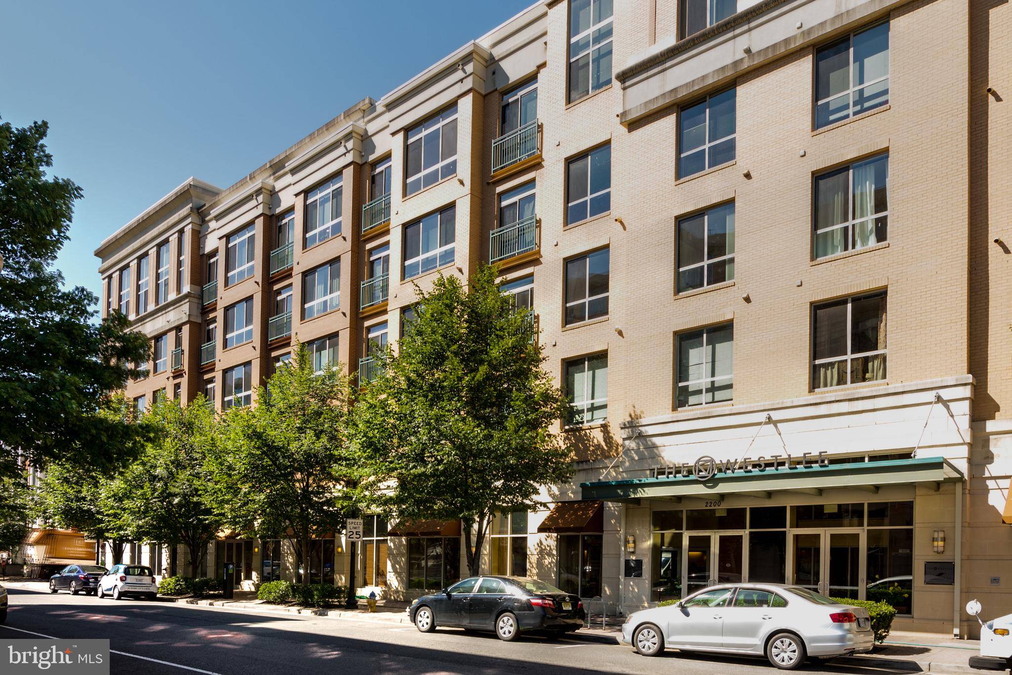 2200 N WESTMORELAND ST #203, Arlington, VA 22213
