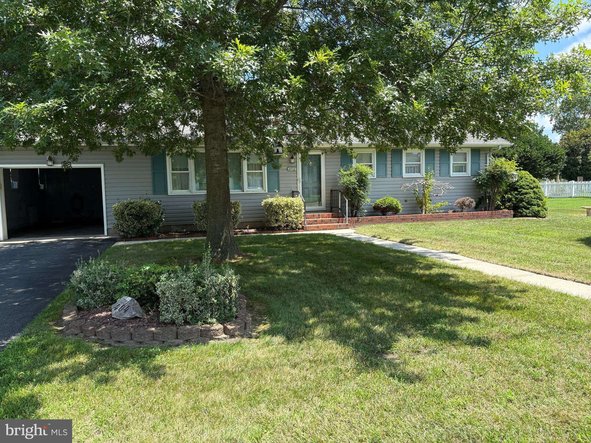 Harrington, DE 19952,404 HARRINGTON AVE