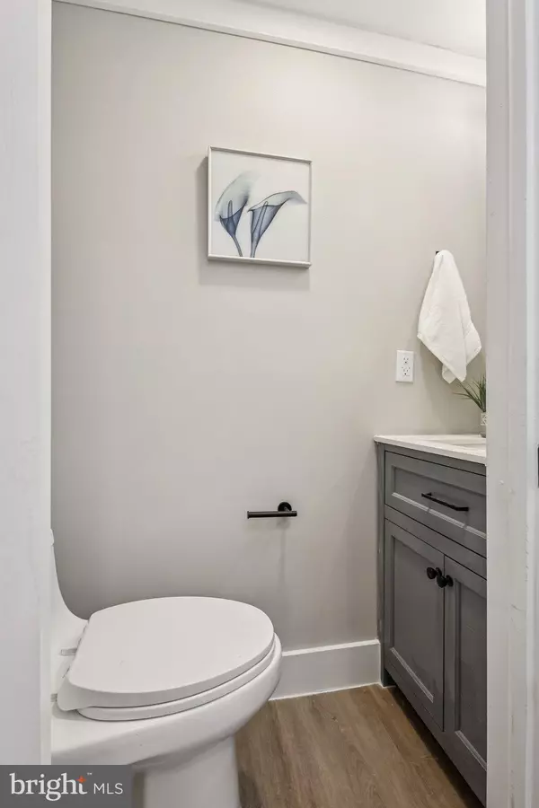 Alexandria, VA 22312,6339 BATTLEMENT WAY