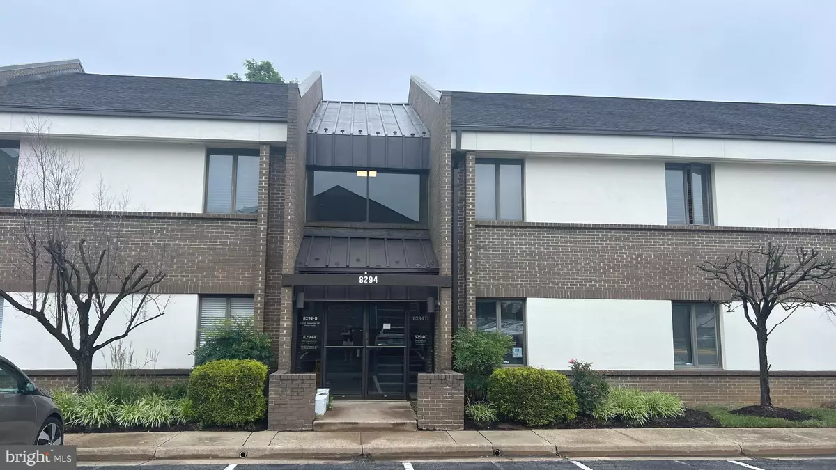 Vienna, VA 22182,8294-D OLD COURTHOUSE RD #32