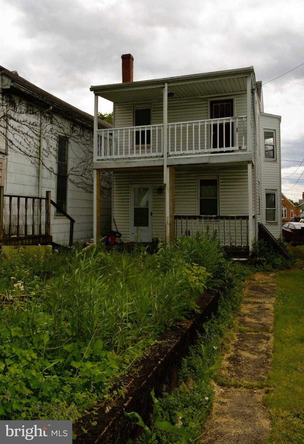 Mount Carmel, PA 17851,21 N CHESTNUT ST