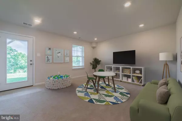 Charles Town, WV 25414,101 EXTROVERT DRIVE