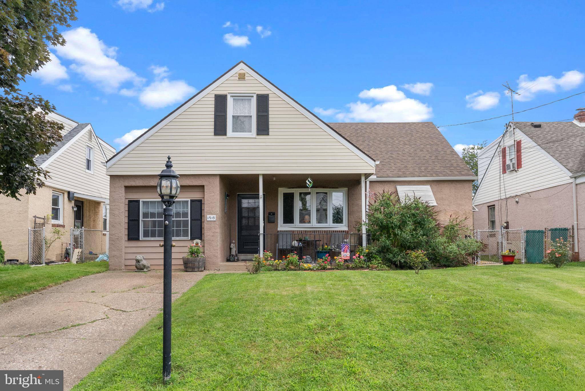1919 GRIFFITH ST, Philadelphia, PA 19111