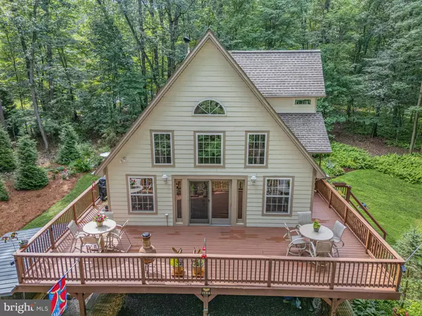 Boiling Springs, PA 17007,1316 INDIAN PEG RD