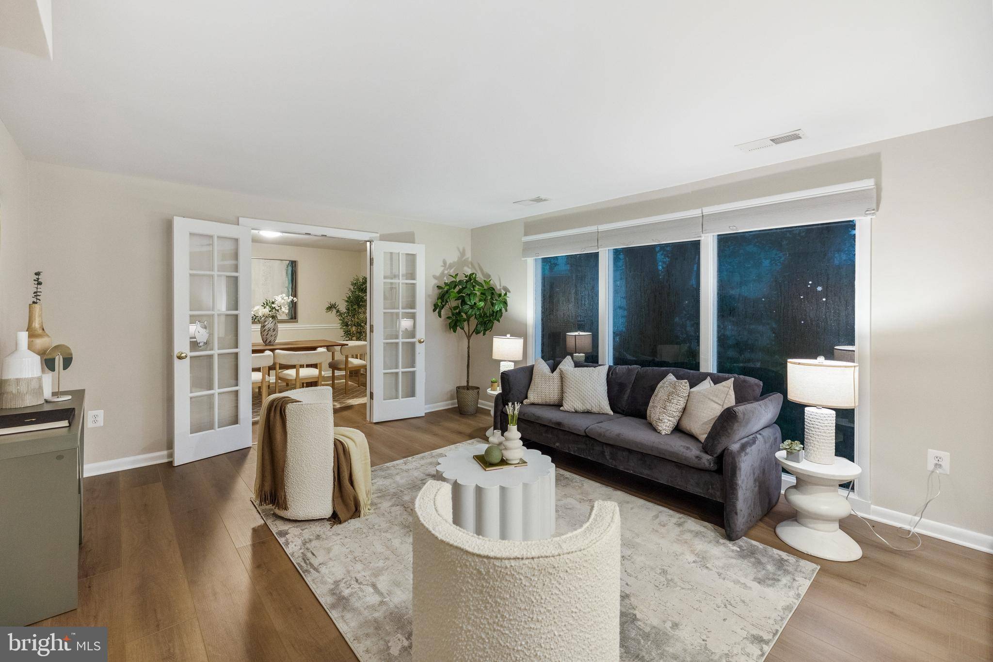 Arlington, VA 22205,6352 12TH ST N