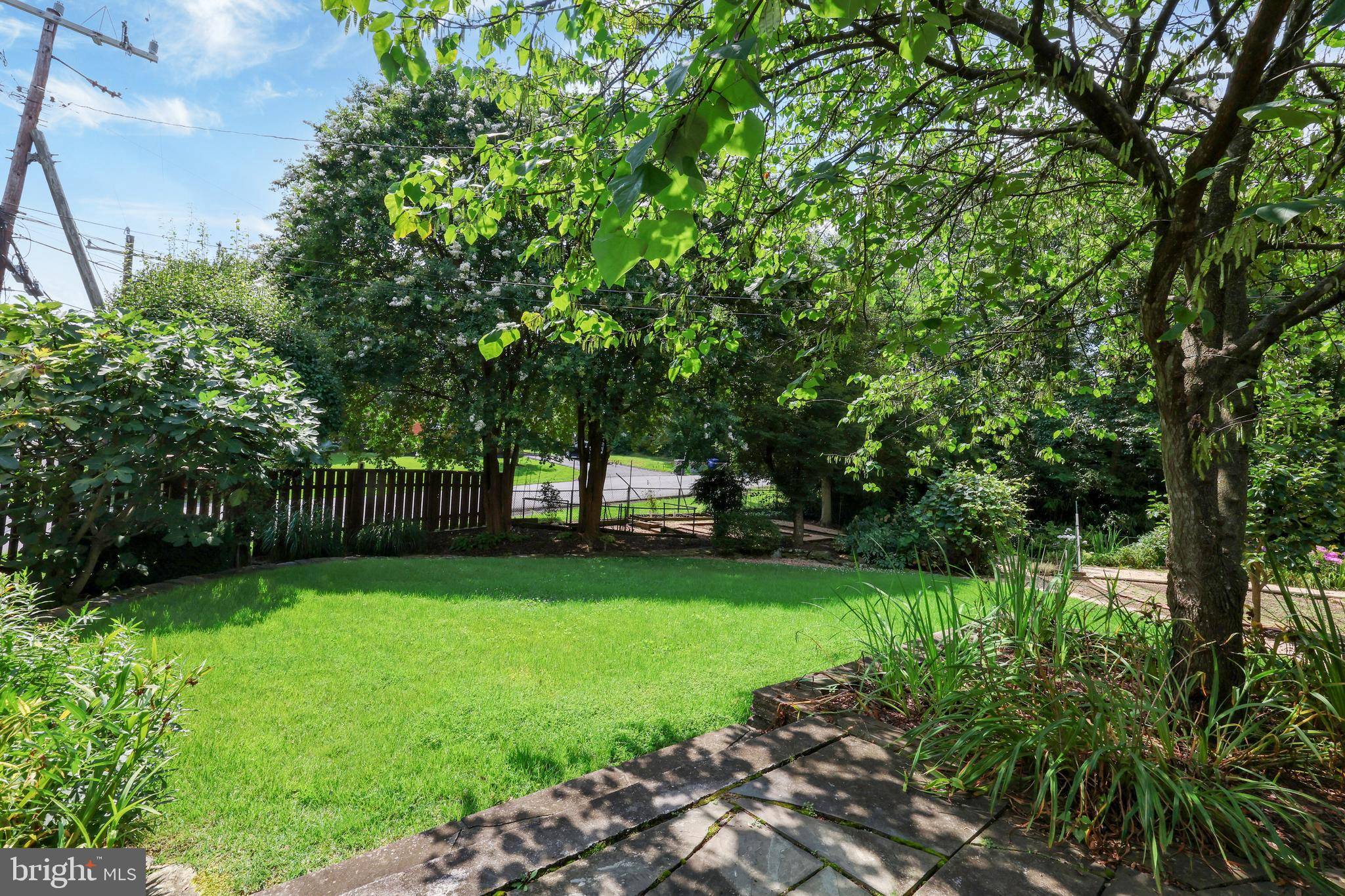 Alexandria, VA 22306,2615 FAIRVIEW DR