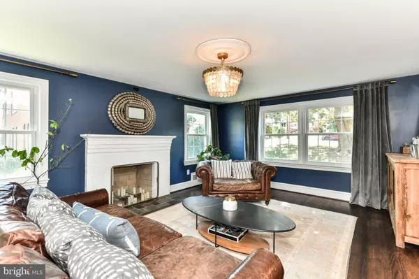Arlington, VA 22207,3833 N OAKLAND ST N