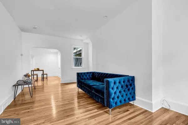 Burlington, NJ 08016,206 JONES AVE