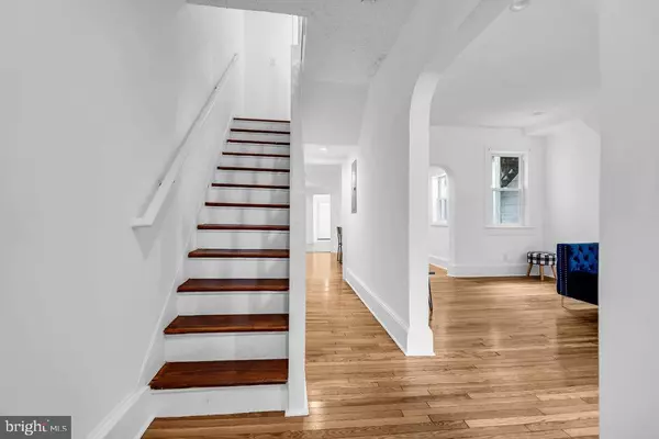 Burlington, NJ 08016,206 JONES AVE