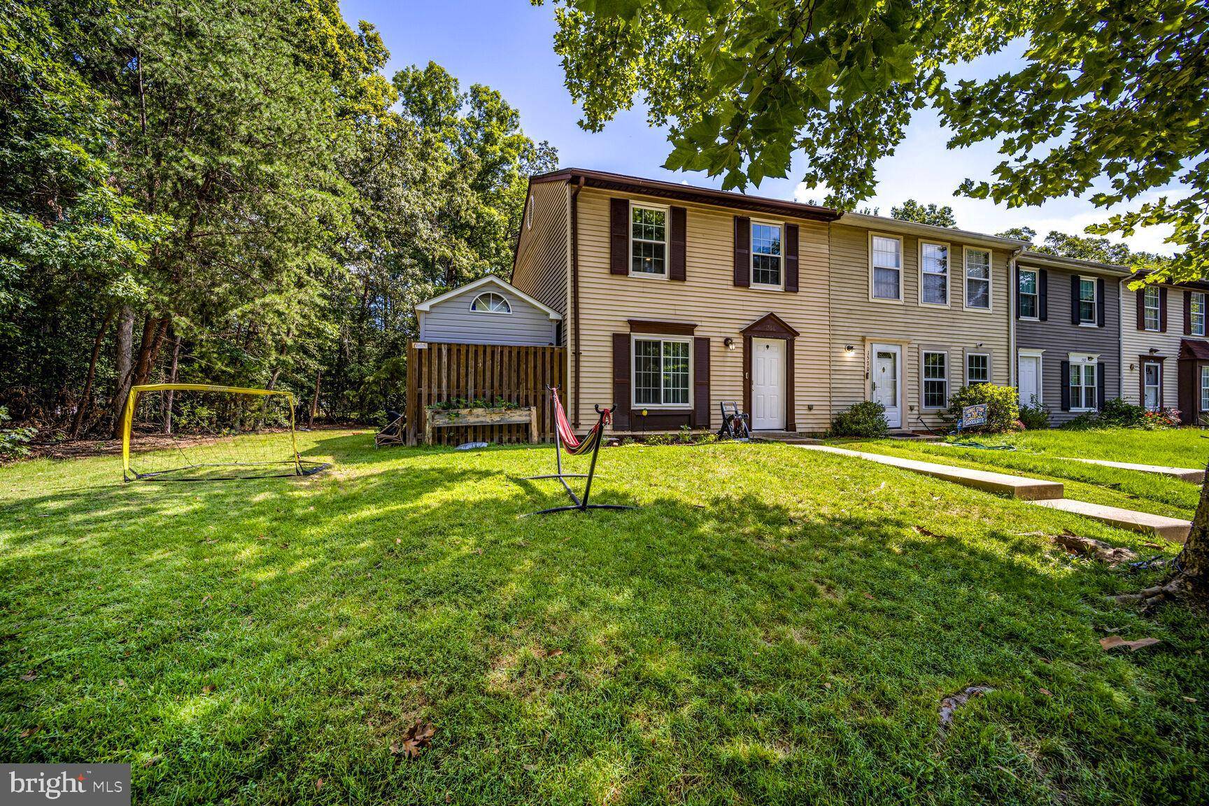Waldorf, MD 20601,1568 PIN OAK DR