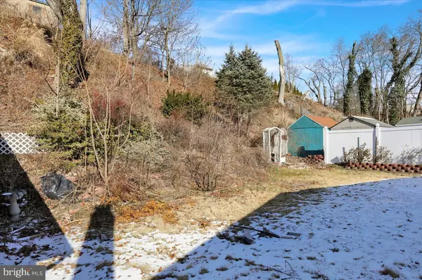 Pottsville, PA 17901,732 1ST ST
