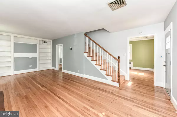 Arlington, VA 22202,1011 21ST ST S