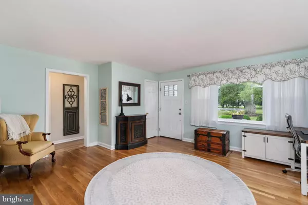 Alexandria, VA 22309,3801 WOODLEY DR