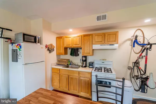 Philadelphia, PA 19146,527 S 21ST ST #UNIT 2R