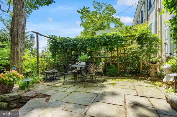 Doylestown, PA 18901,1 BARNES CT