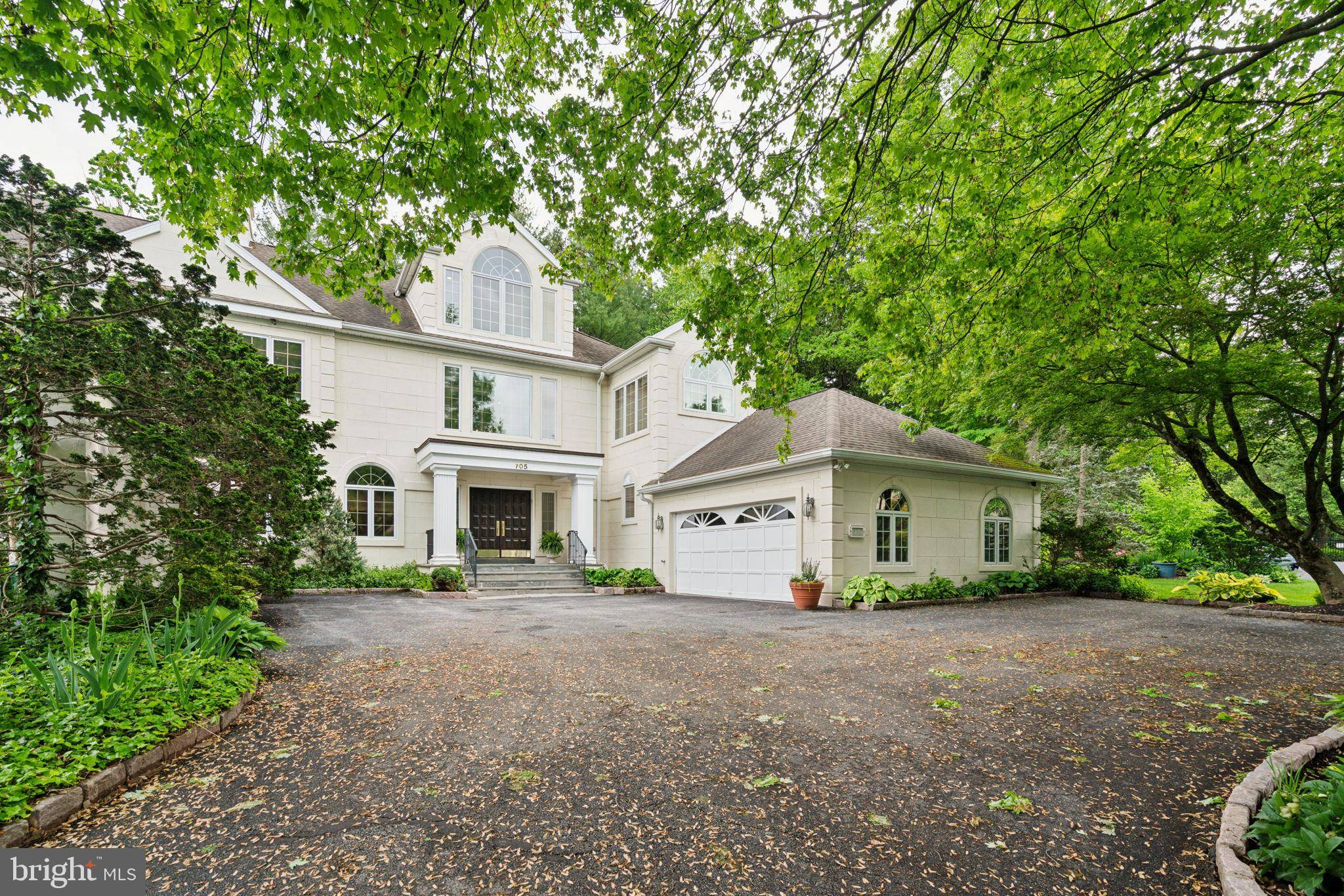 705 CANTERBURY LN, Villanova, PA 19085