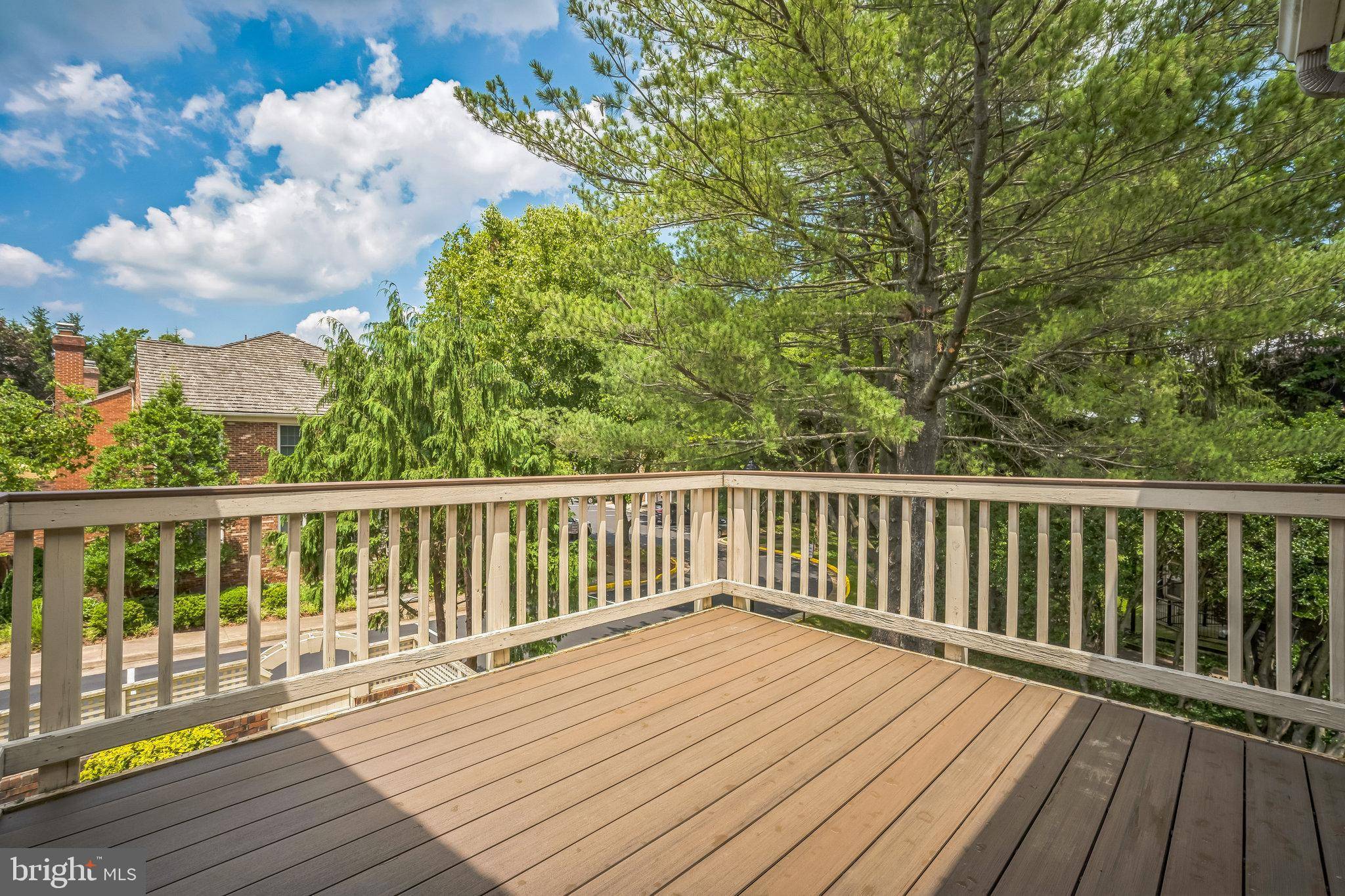 Mclean, VA 22101,7330 LEWINSVILLE PARK CT
