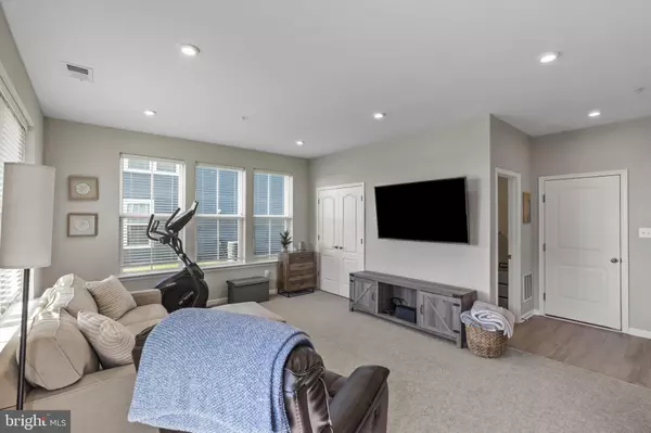 Hanover, MD 21076,7035 FOX GLOVE LN