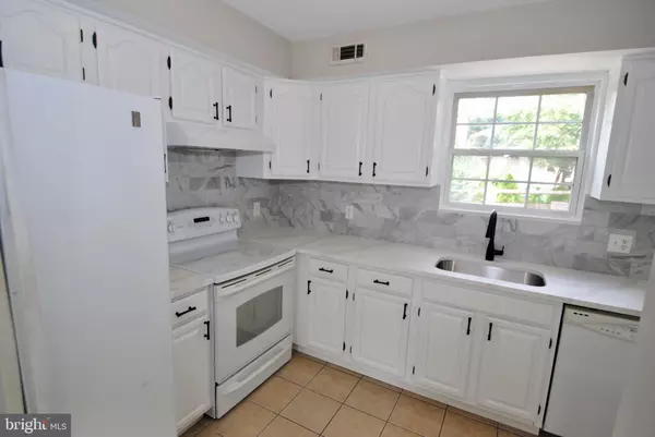 Palmyra, NJ 08065,908 GARFIELD AVE