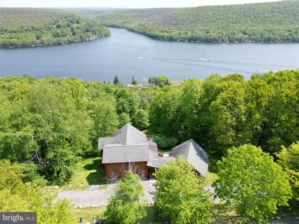 Oakland, MD 21550,198 GRANDVIEW DR