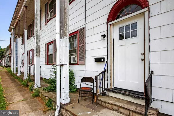 Watsontown, PA 17777,2498 SUSQUEHANNA TRL