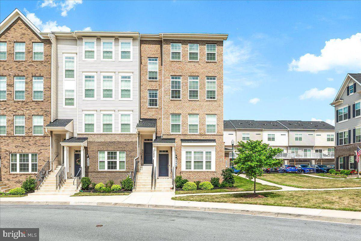 5982 FORUM SQ, Frederick, MD 21703