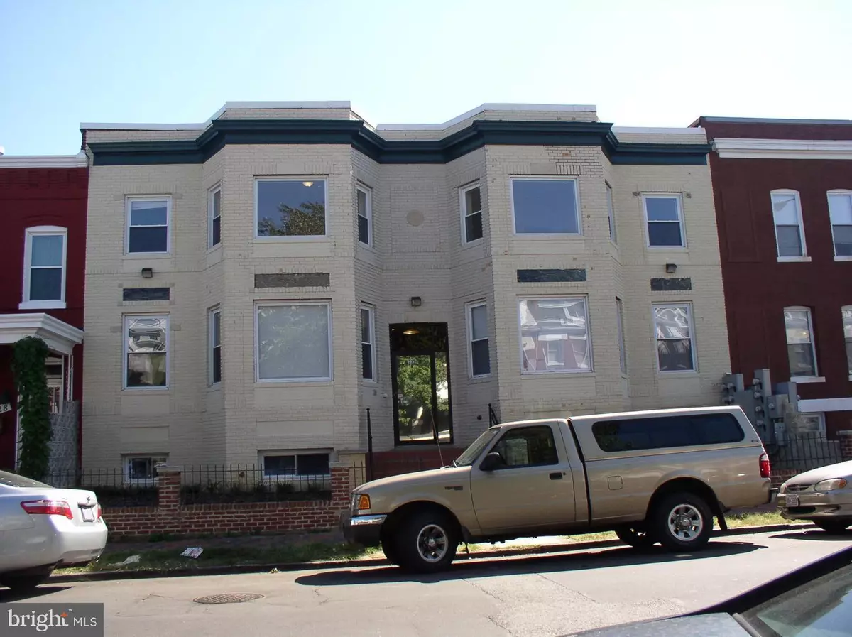 Washington, DC 20010,732 PARK RD NW #B-4