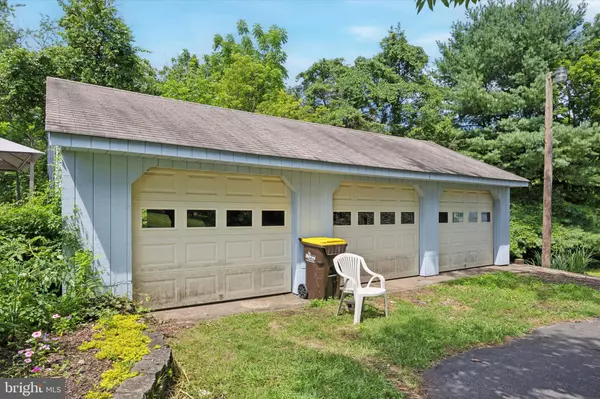 Perkasie, PA 18944,740 MINSI TRL