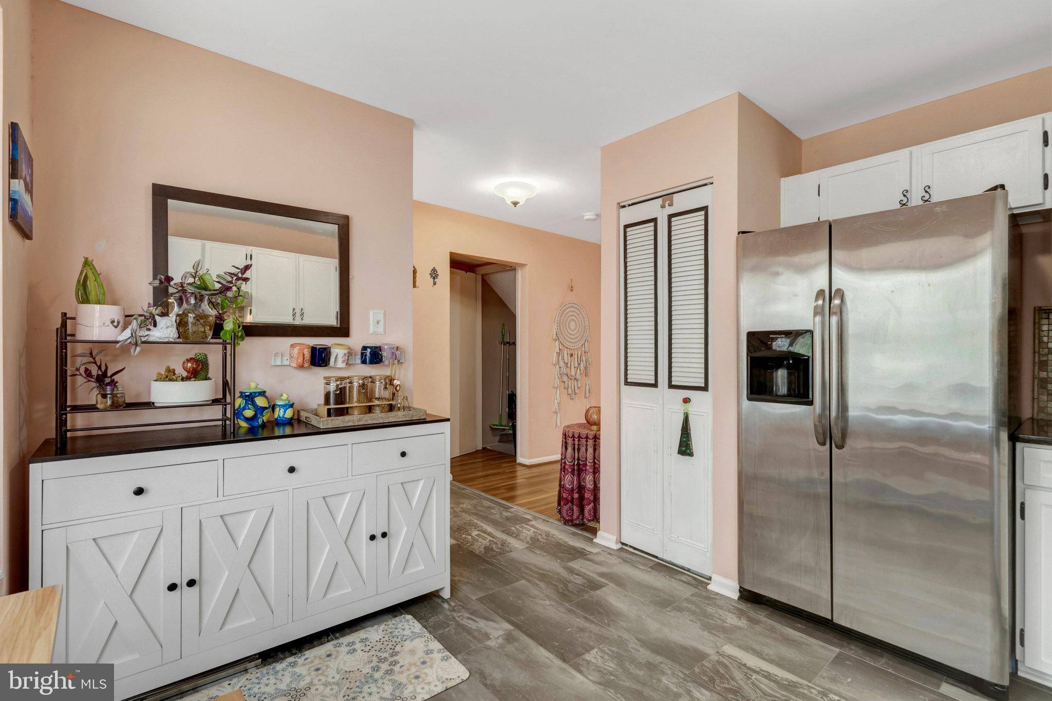 Chantilly, VA 20151,4077 WEEPING WILLOW CT #136E