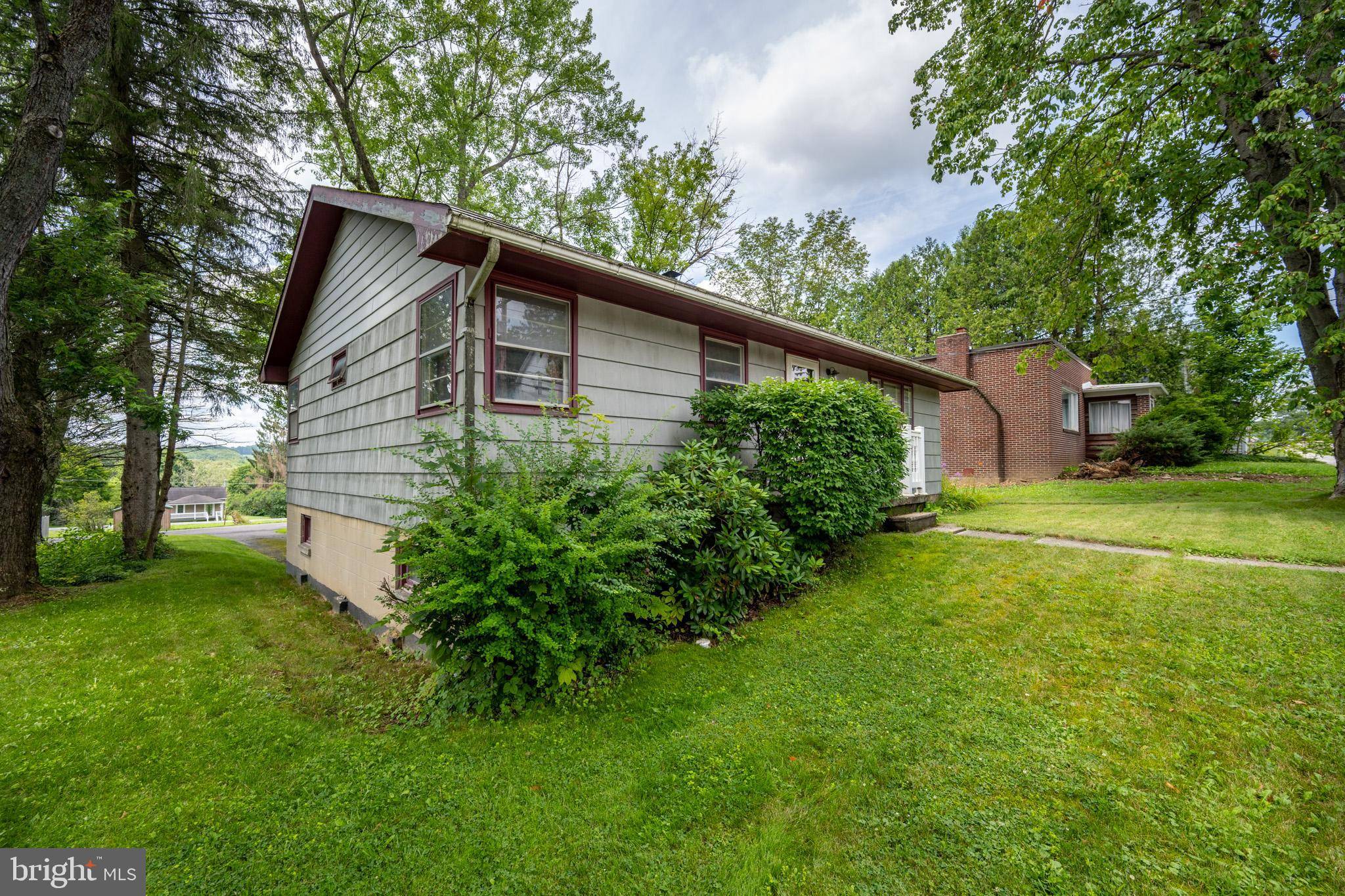 Oakland, MD 21550,723 E OAK ST