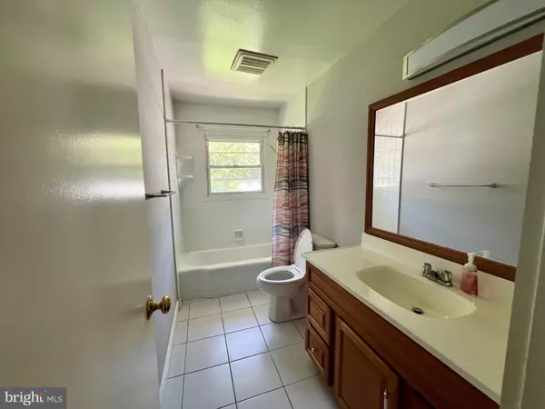 Glen Burnie, MD 21060,900 PRINCETON TER