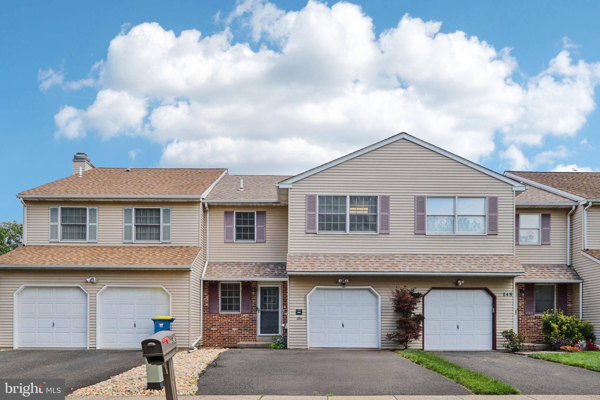 150 JONATHAN DR, North Wales, PA 19454
